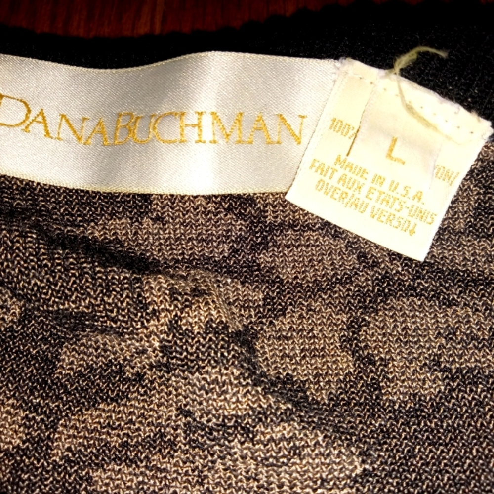 Size Large Dana Buchman Black and White Floral cardigan